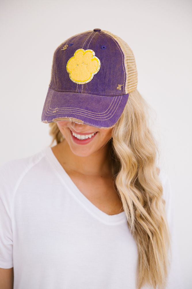 PAW PRINT PURPLE DISTRESSED HAT Judith March