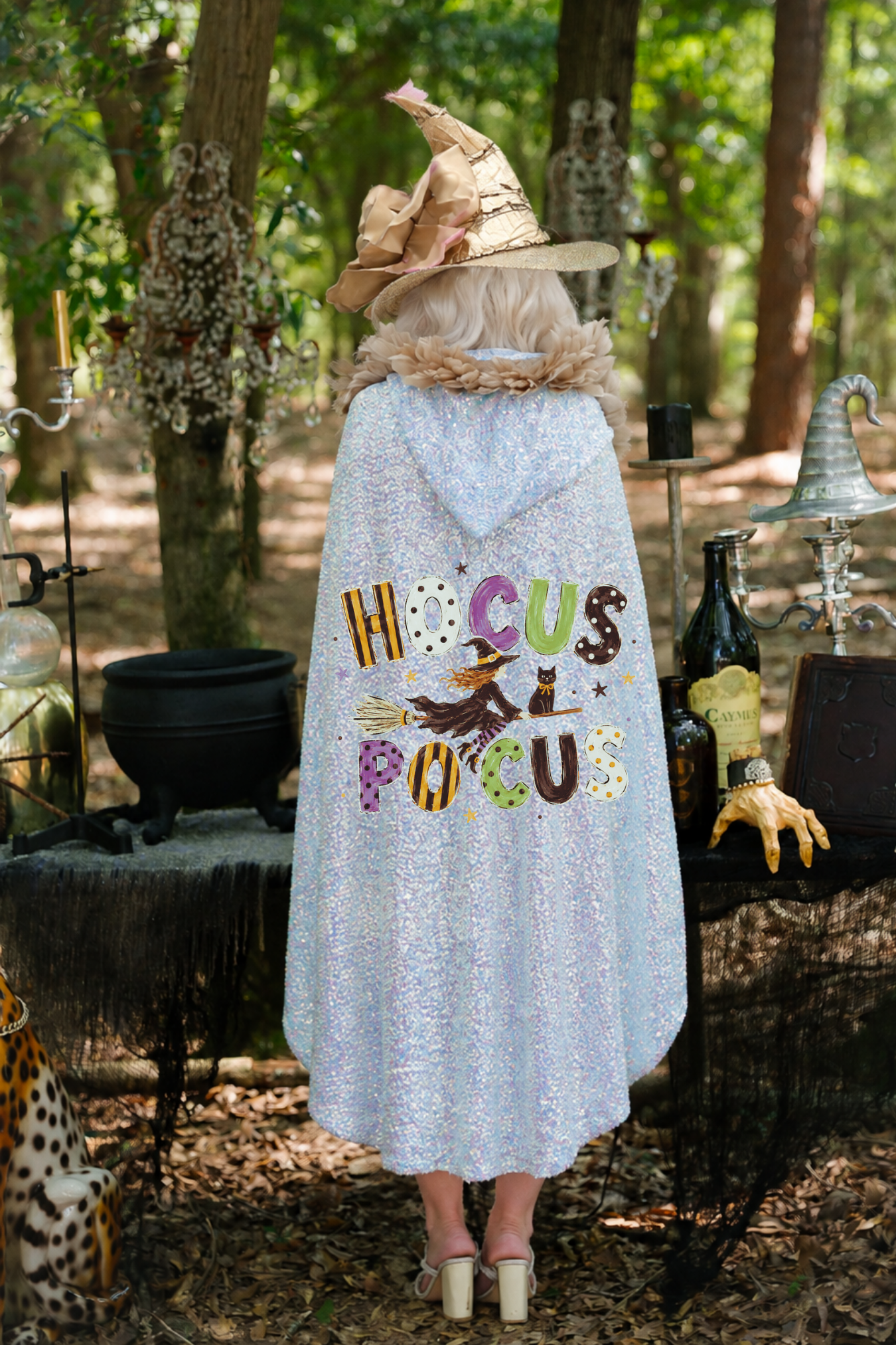 HOCUS POCUS SEQUIN CAPE - ONE SIZE