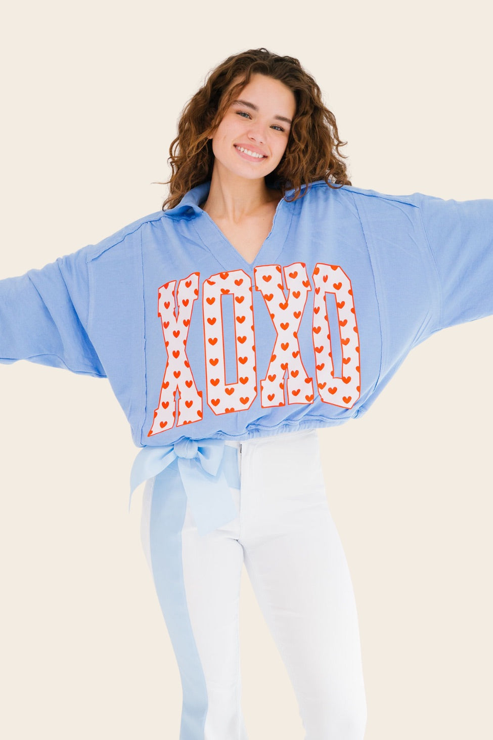 *XOXO BLUE CROPPED PULLOVER - SMALL PULLOVER Judith March