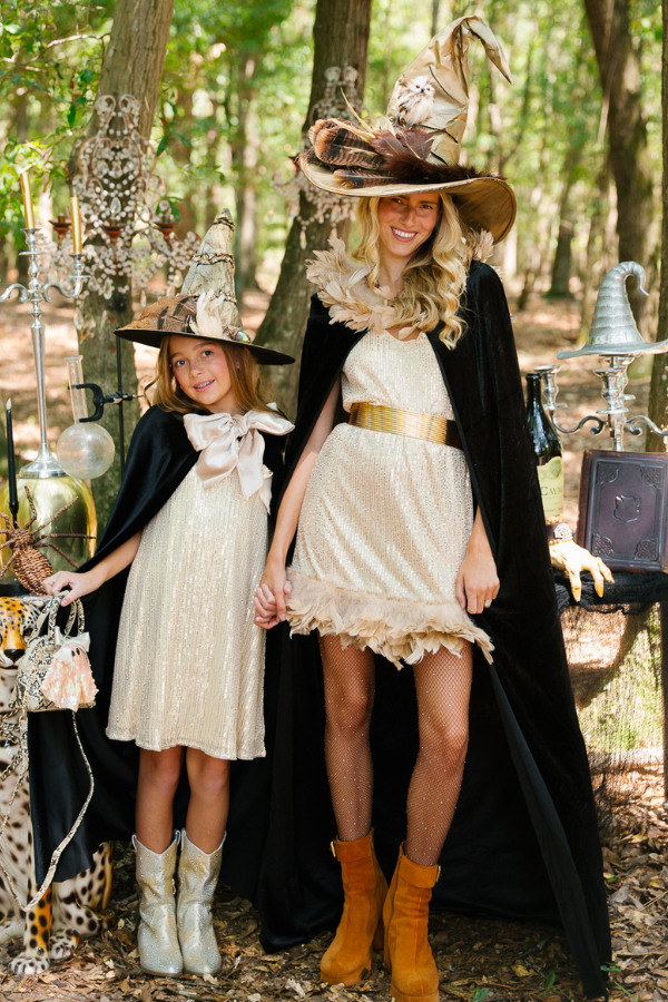 THE MIDNIGHT HEIRESS FEATHER CAPE