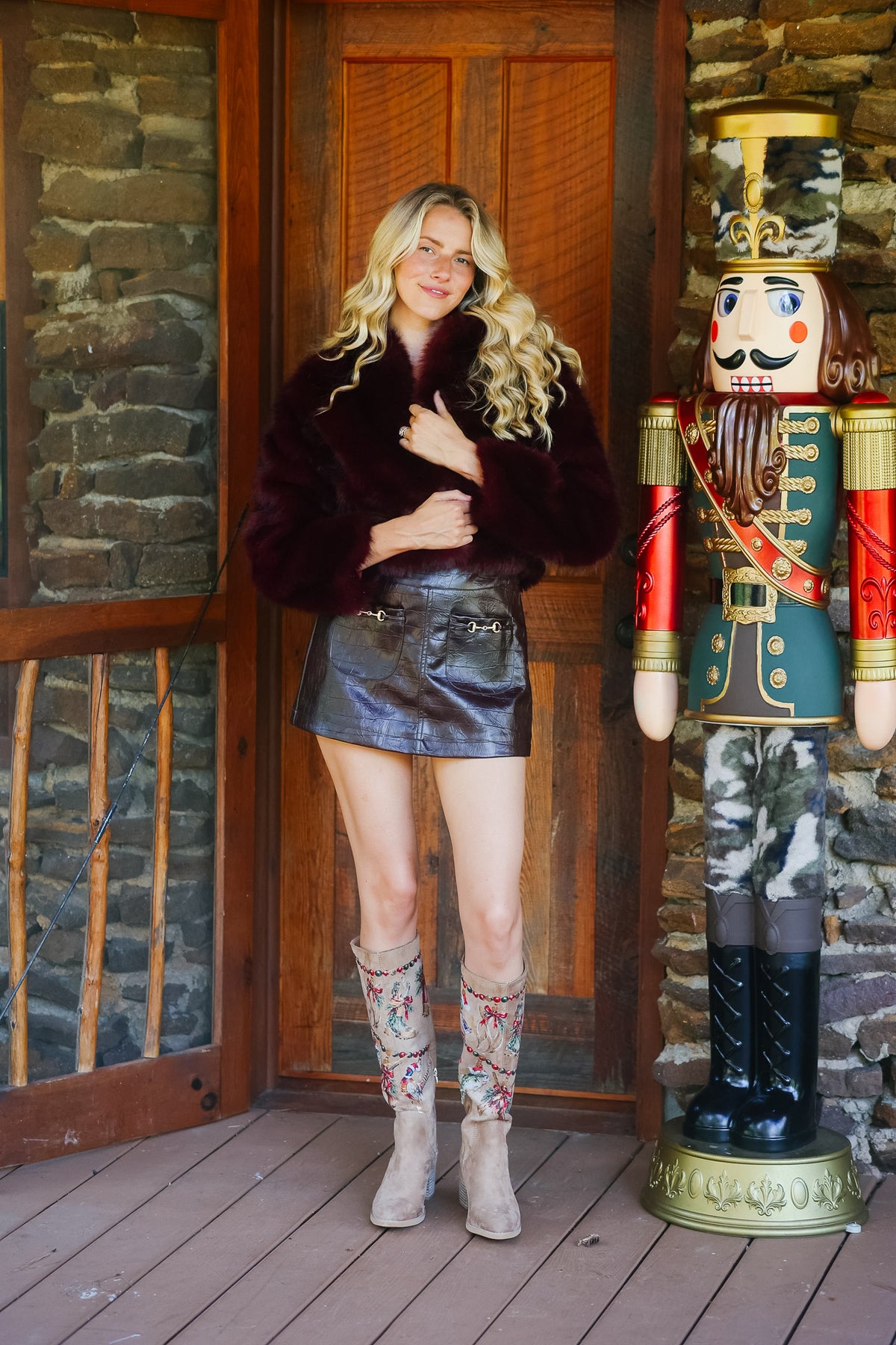 CHRISTMAS AT THE LODGE BROWN BOOTS BOOTS Judith March