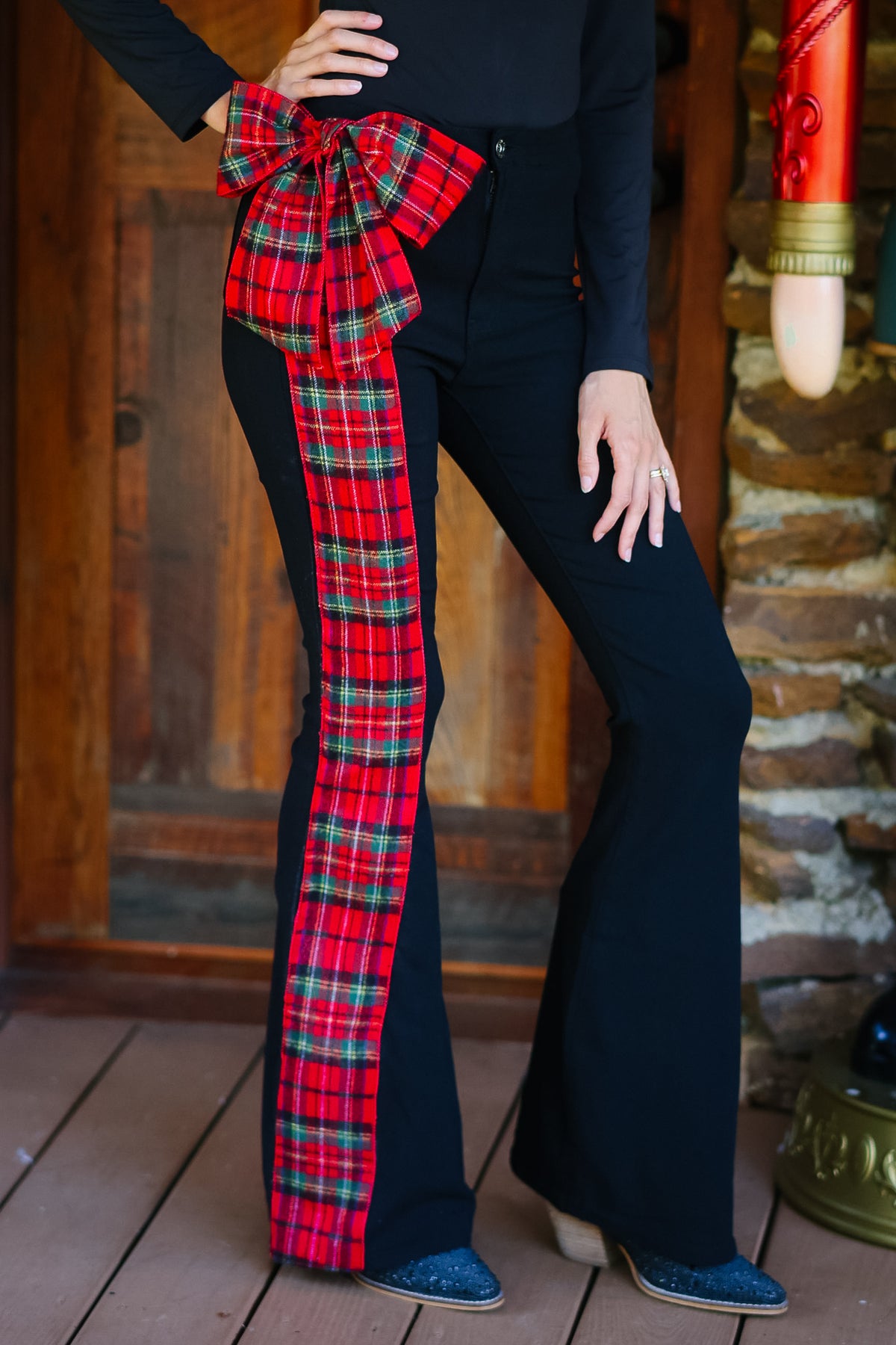 PLAID PRESENT BLACK FLARES FLARES Judith March