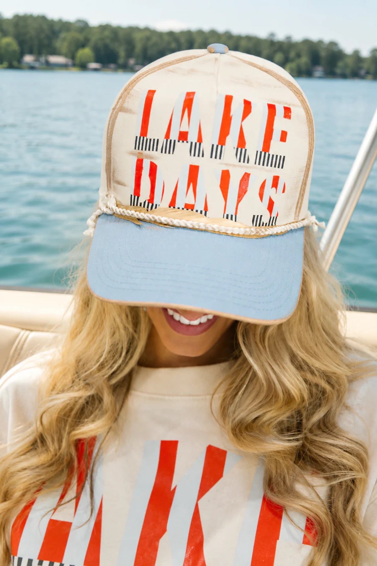 LAKE DAYS TWO-TONE STRUCTURED HAT HAT Judith March