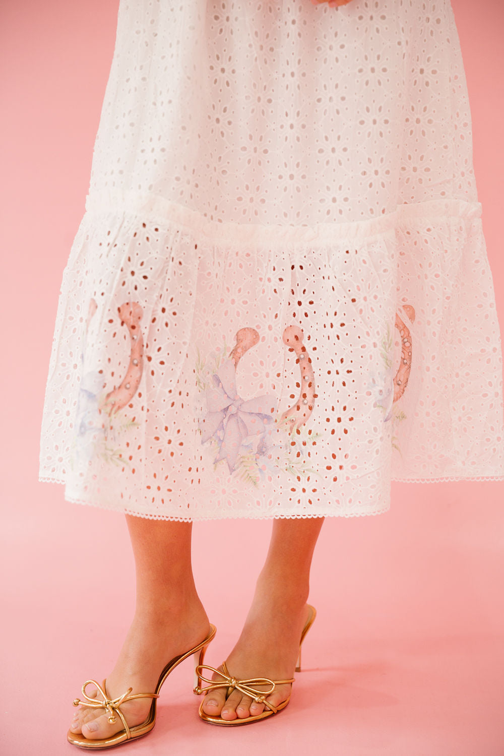 HORSESHOE FLORAL WHITE LACE DRESS DRESS Judith March