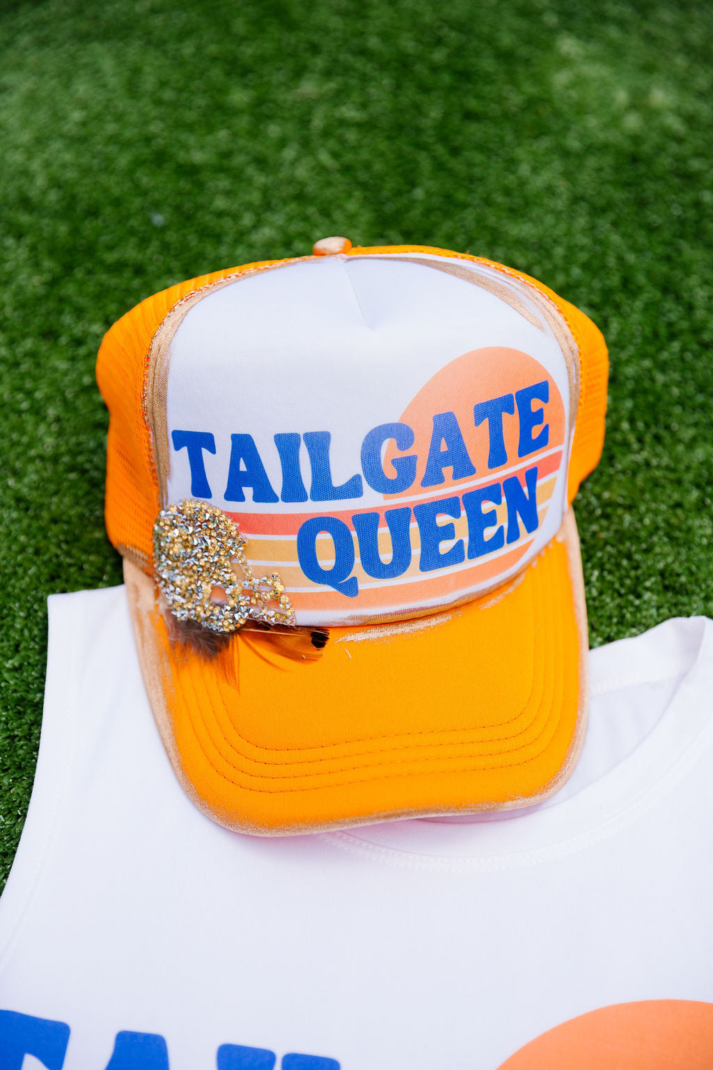 TAILGATE QUEEN ORANGE TRUCKER HAT TRUCKER HAT Judith March