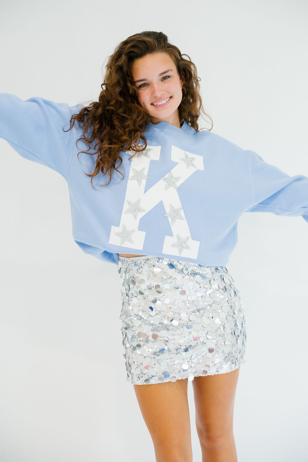 CUSTOM LETTER PATCH PULLOVER PULLOVER Judith March