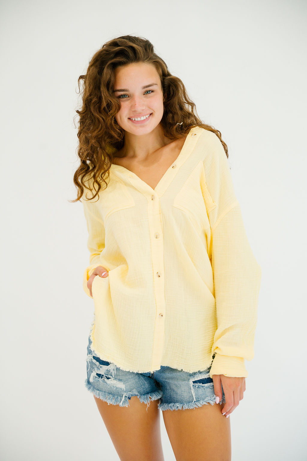 SEQUIN TIGER YELLOW BUTTON DOWN Button Down Judith March
