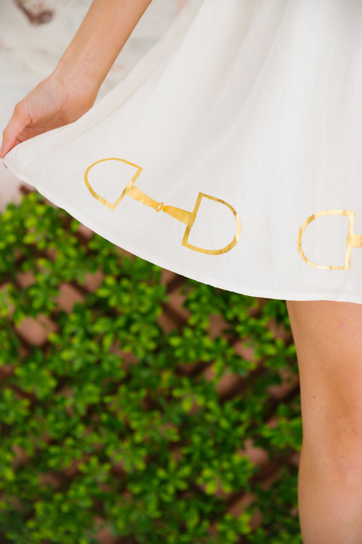 GOLDEN HORSE BITS BOW DRESS DRESS Judith March