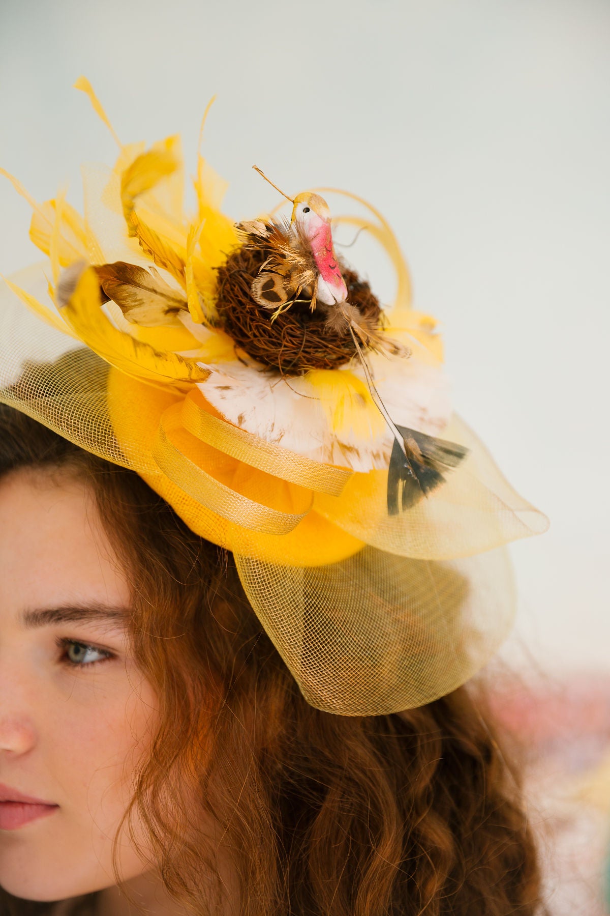 GOLDEN NEST FASCINATOR FASCINATOR Judith March