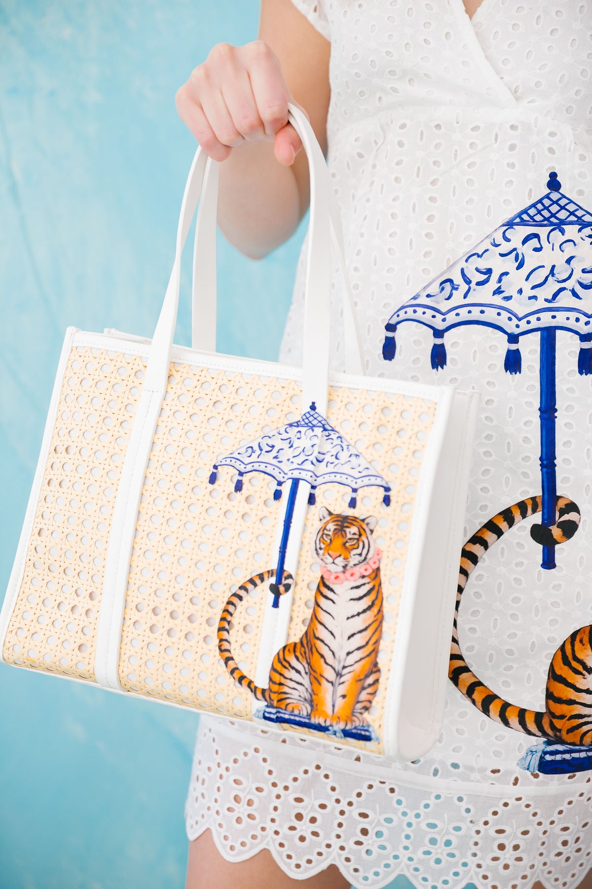 COASTAL TIGER TOTE BAG BAG Judith March