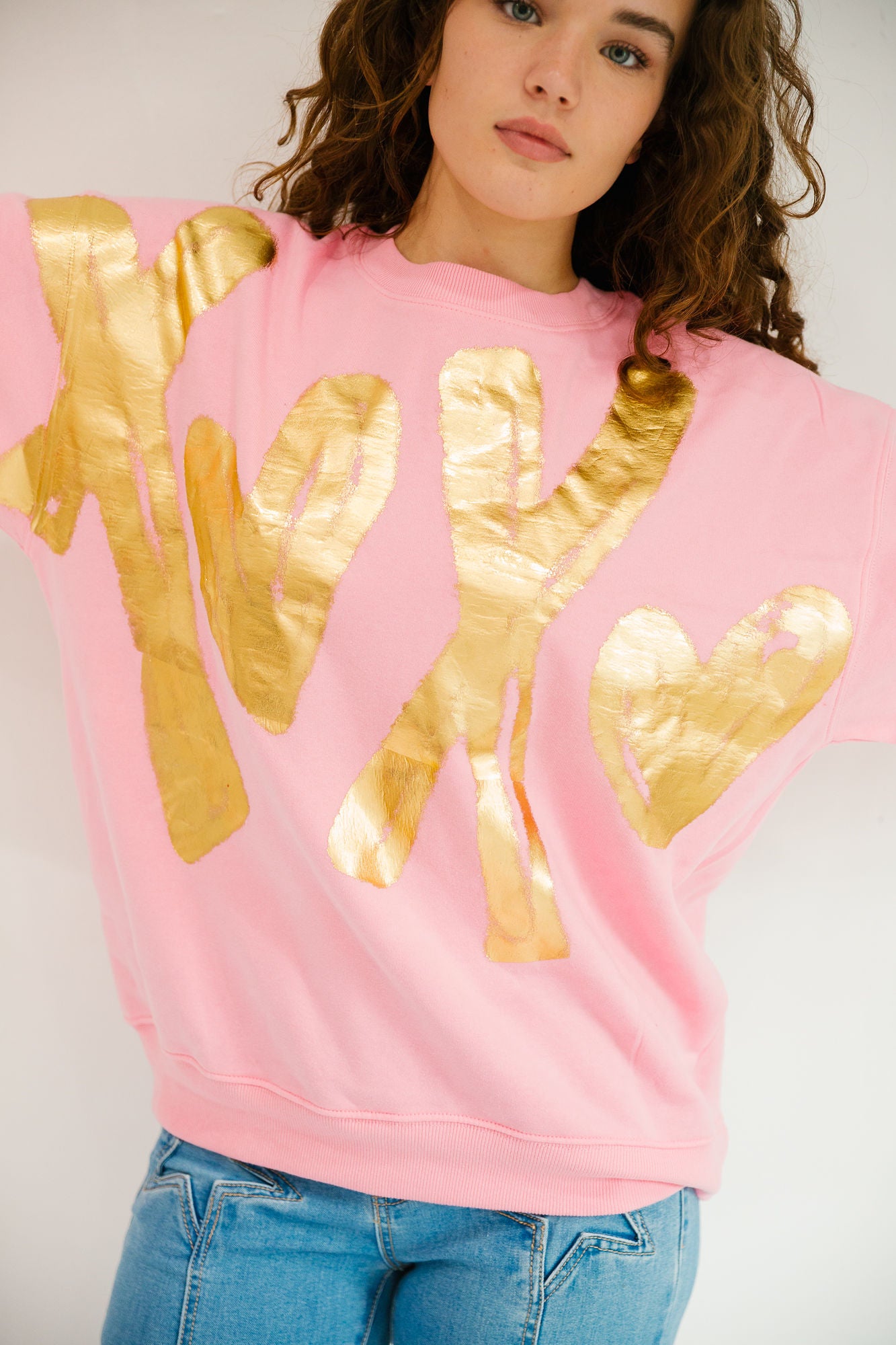 *GOLDEN XOXO PINK PULLOVER - SMALL PULLOVER Judith March