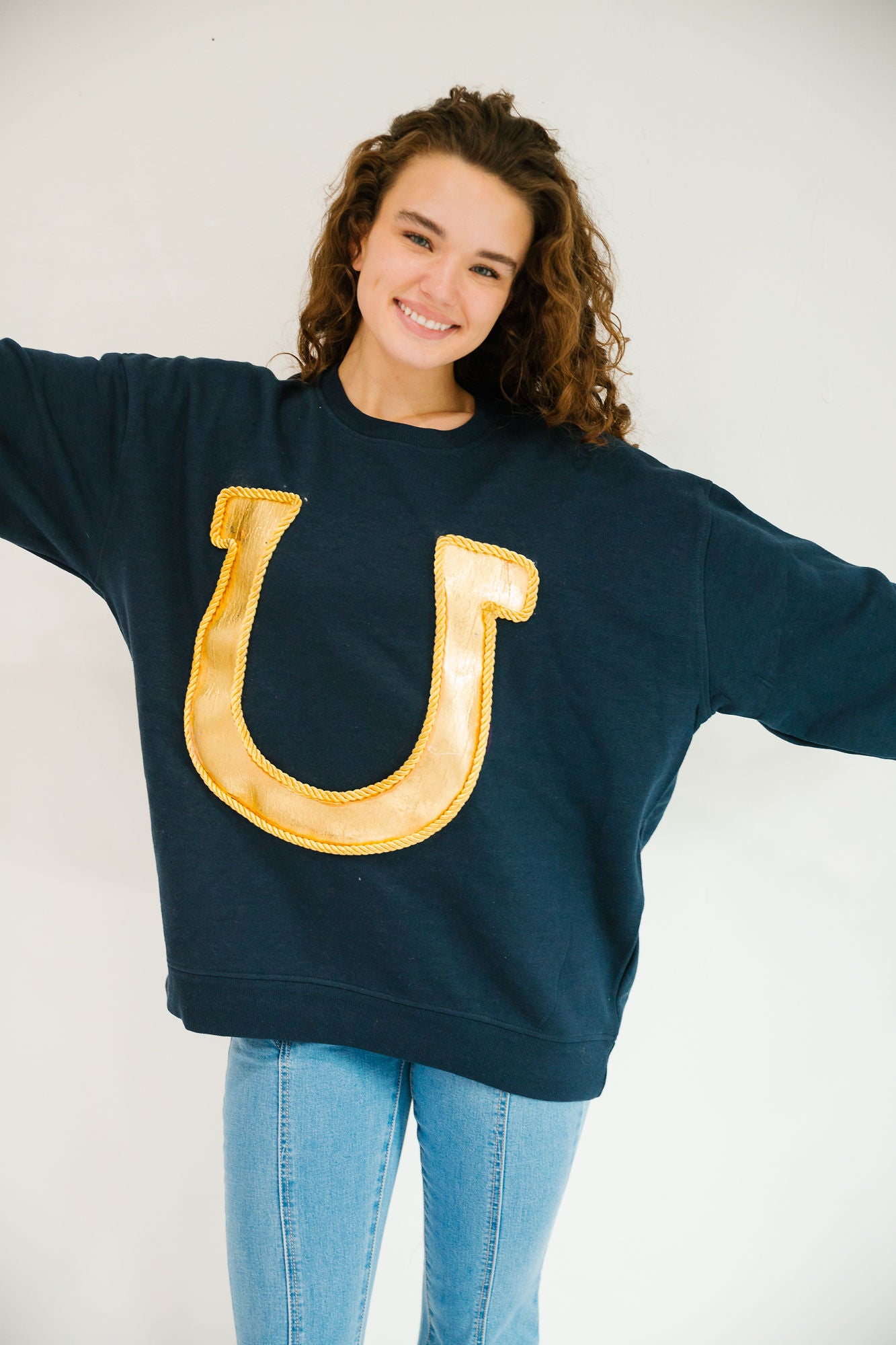 *GOLDEN HORSESHOE NAVY PULLOVER - XLARGE PULLOVER Judith March