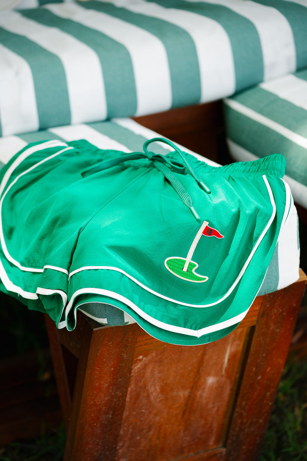 18TH HOLE GREEN ATHLETIC SHORTS SHORTS Judith March