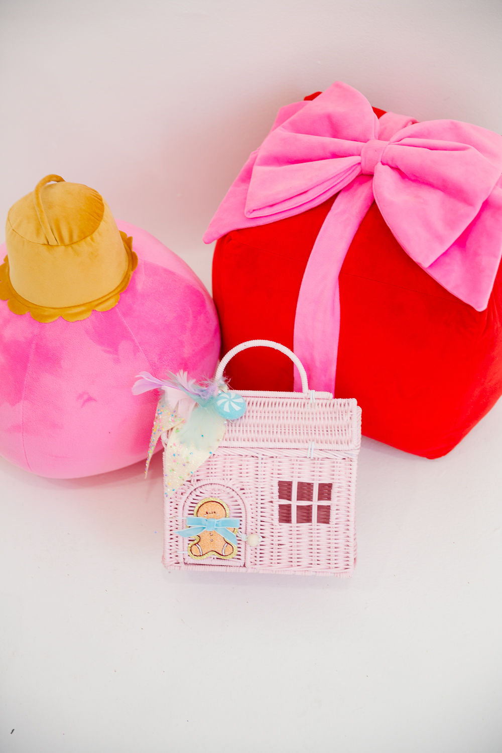 GINGERBREAD HOUSE WICKER PURSE PURSE Judith March