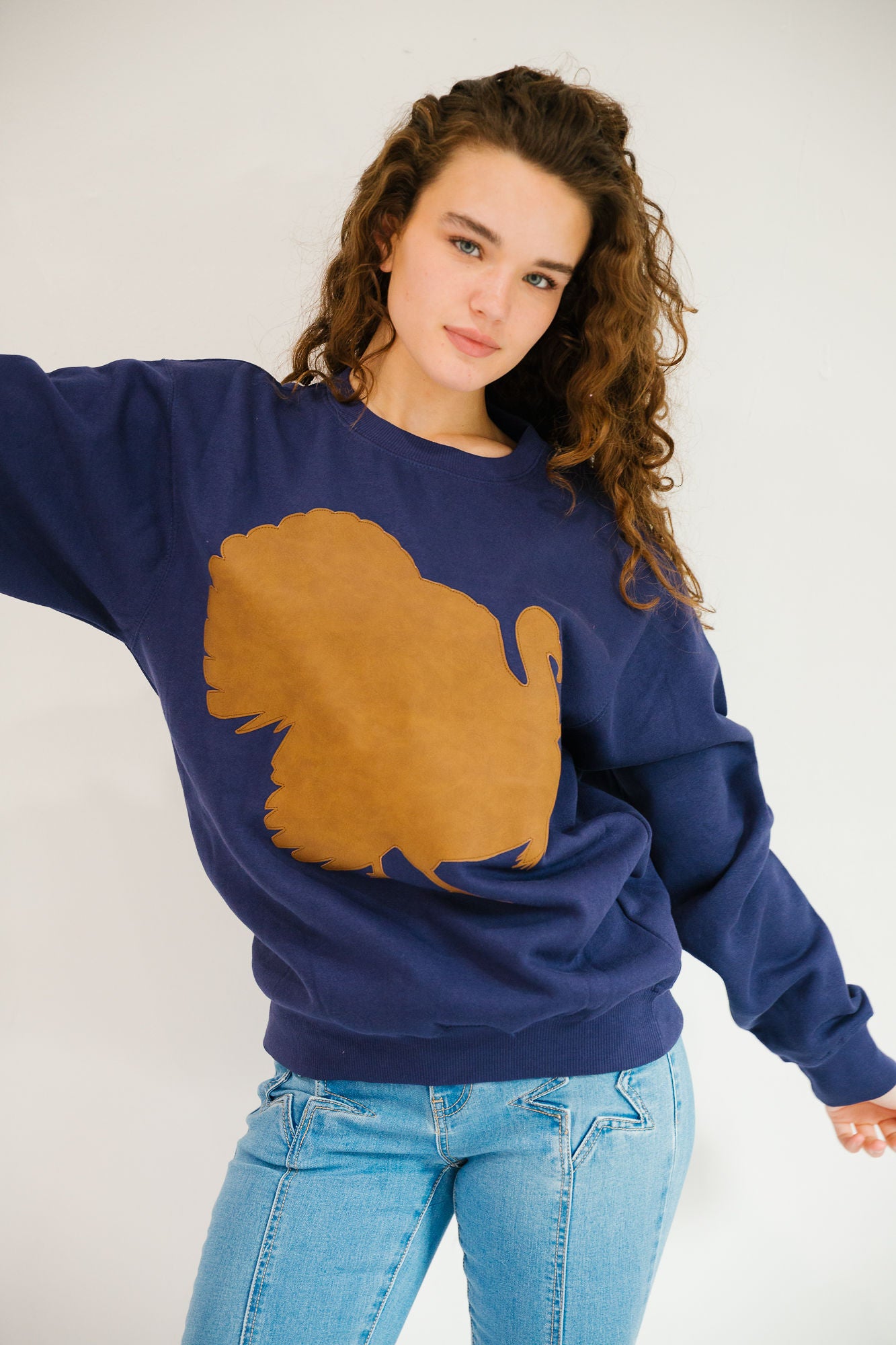 *FEAST SEASON NAVY PULLOVER - SMALL PULLOVER Judith March