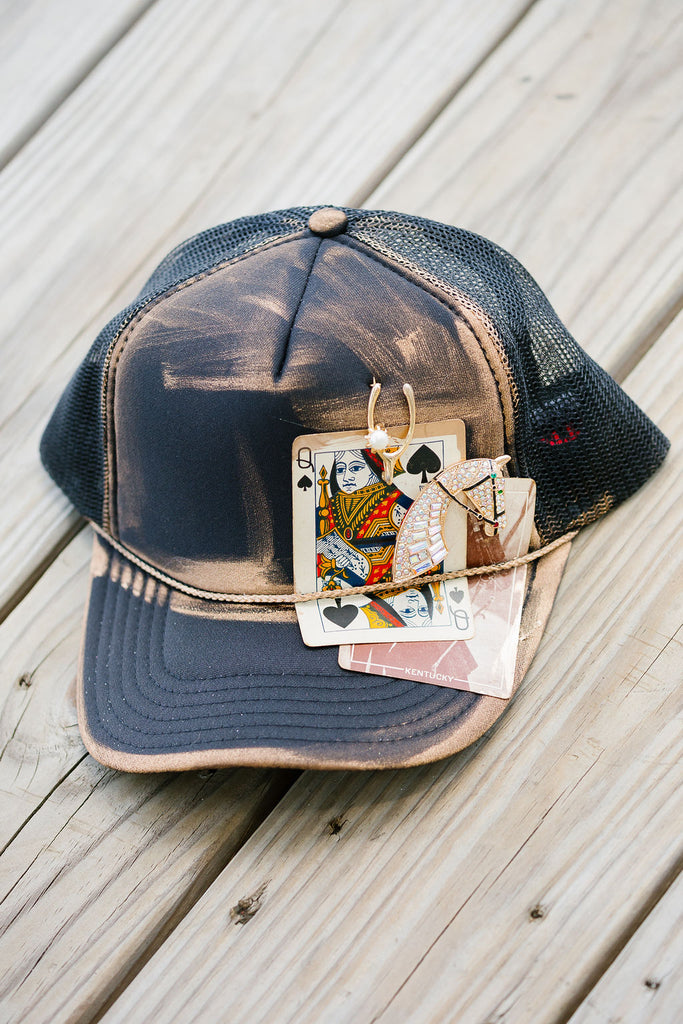VINTAGE CARD BLACK TRUCKER HAT HAT Judith March