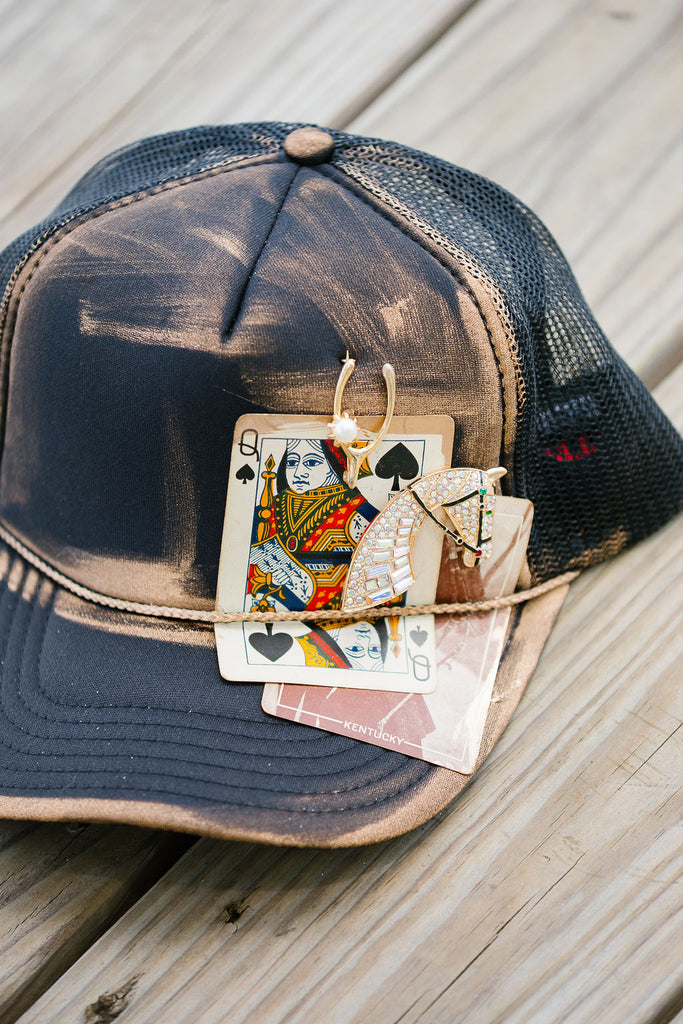 VINTAGE CARD BLACK TRUCKER HAT HAT Judith March
