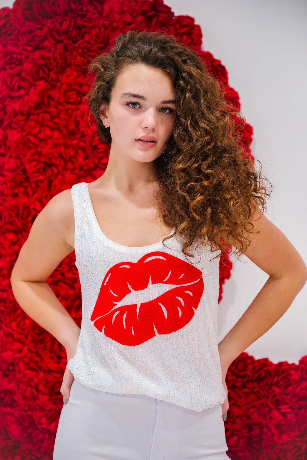 LIPSTICK KISS WHITE SEQUIN TANK TANK Judith March