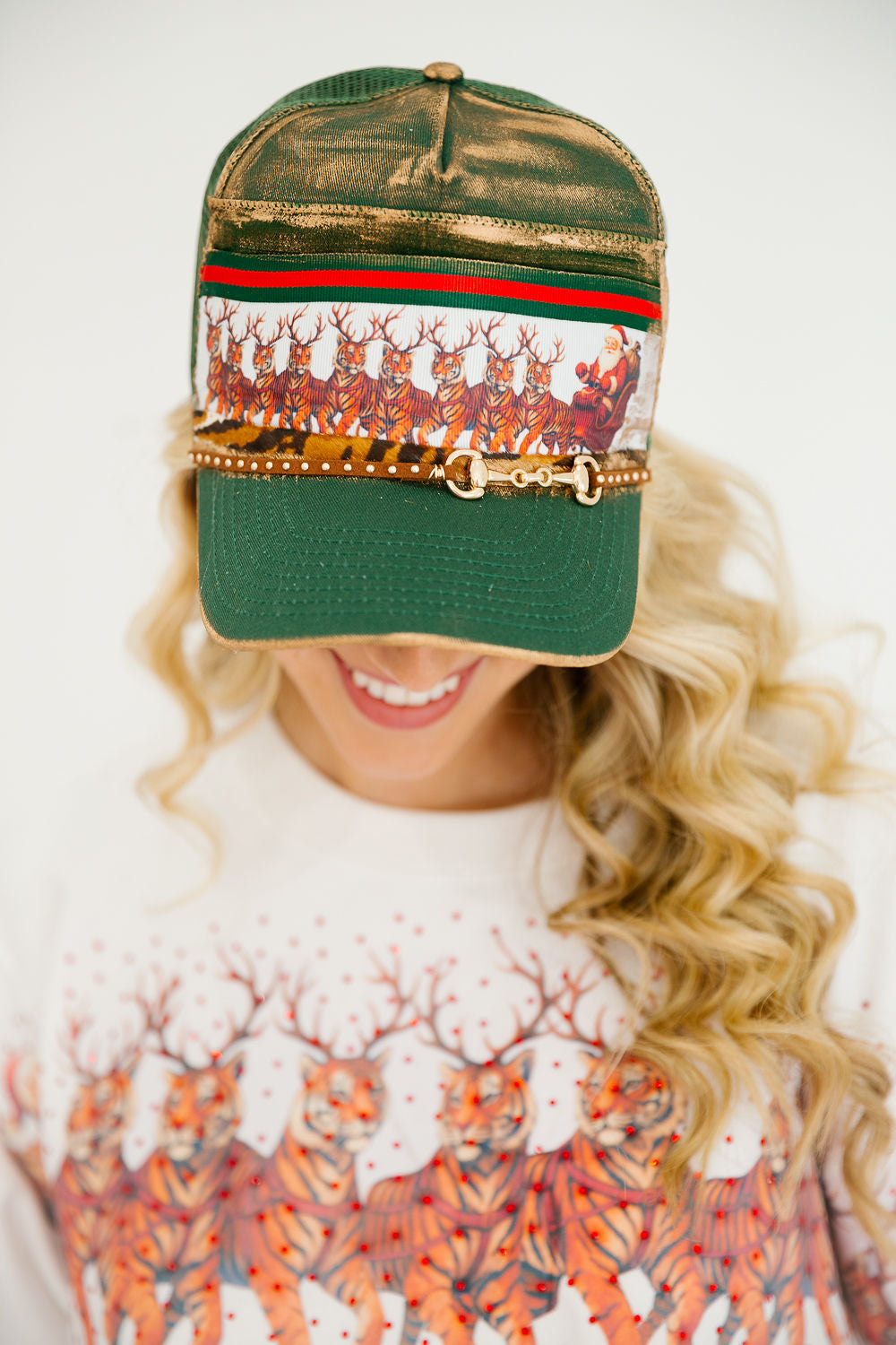 TIGER SLEIGH GREEN STRUCTURED HAT TRUCKER HAT Judith March