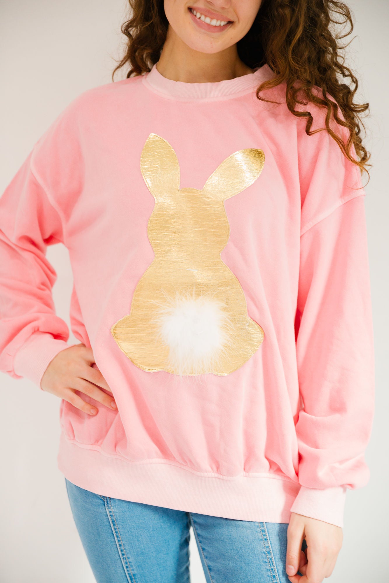 *GOLD BUNNY PINK PULLOVER - LARGE PULLOVER Judith March