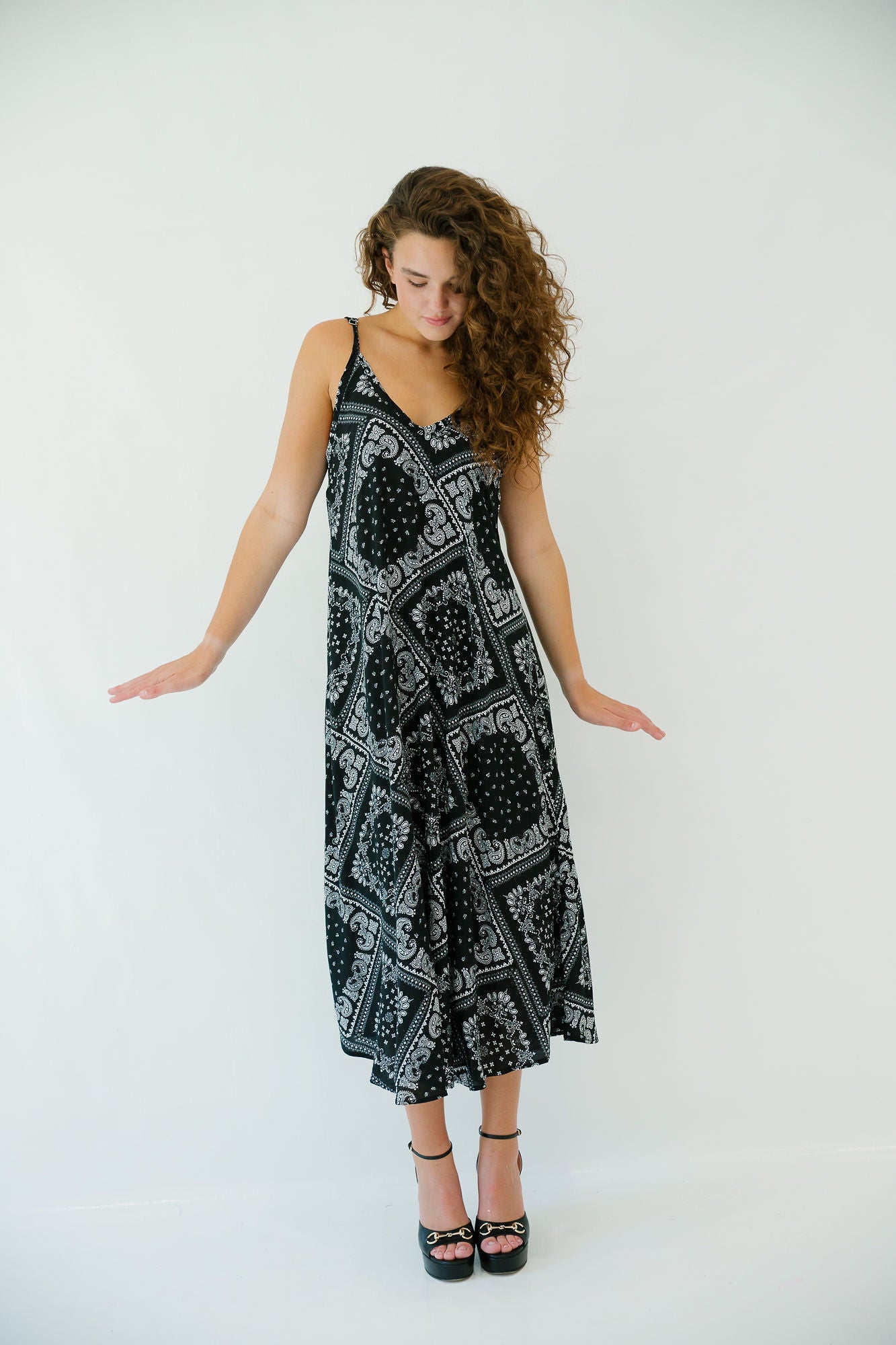 PAISLEY TAILGATE DRESS DRESS Judith March