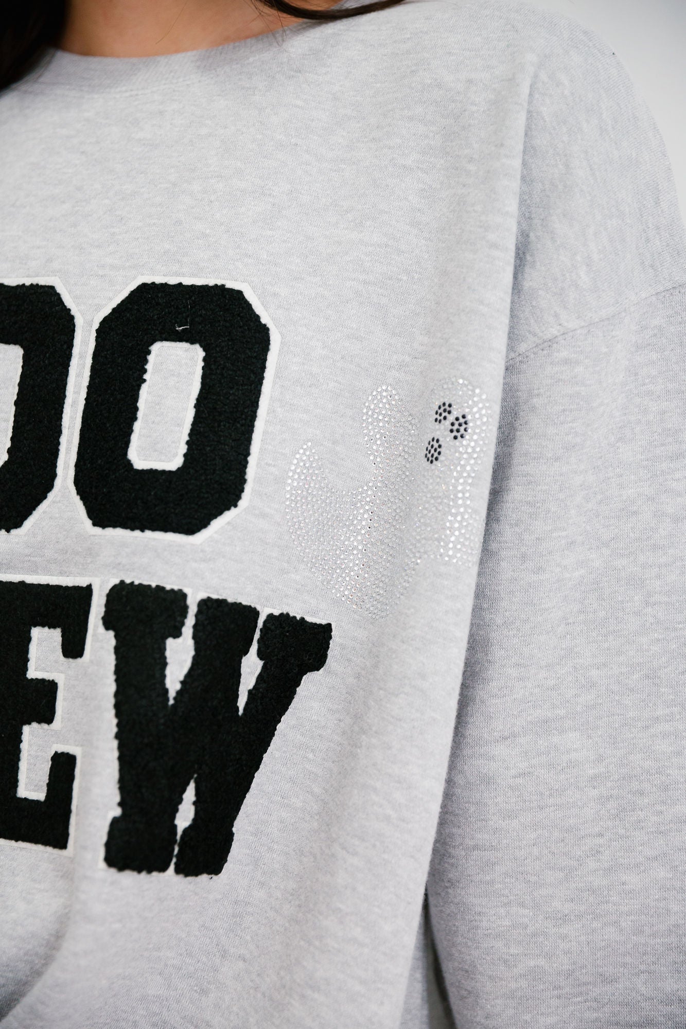 BOO CREW GREY PULLOVER PULLOVER Judith March