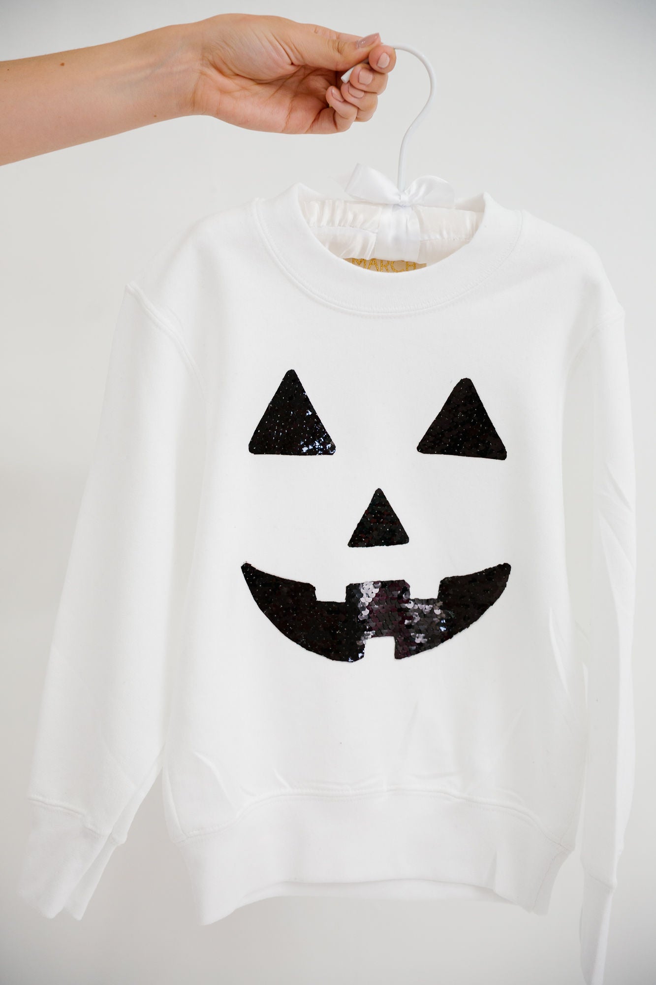 MINI KIDS SPOOKY SEASON WHITE PULLOVER PULLOVER Judith March