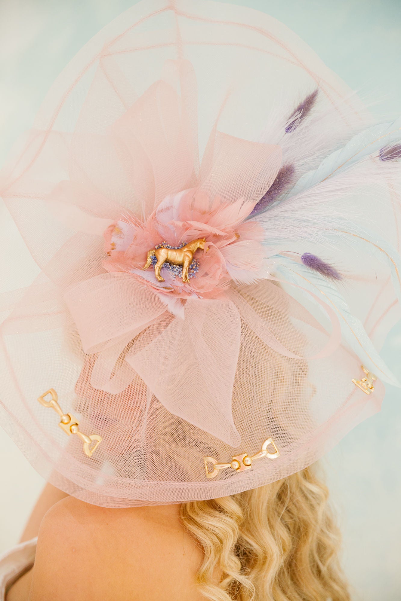 FINISH LINE FLAIR FASCINATOR (ONE OF A KIND) FASCINATOR Judith March