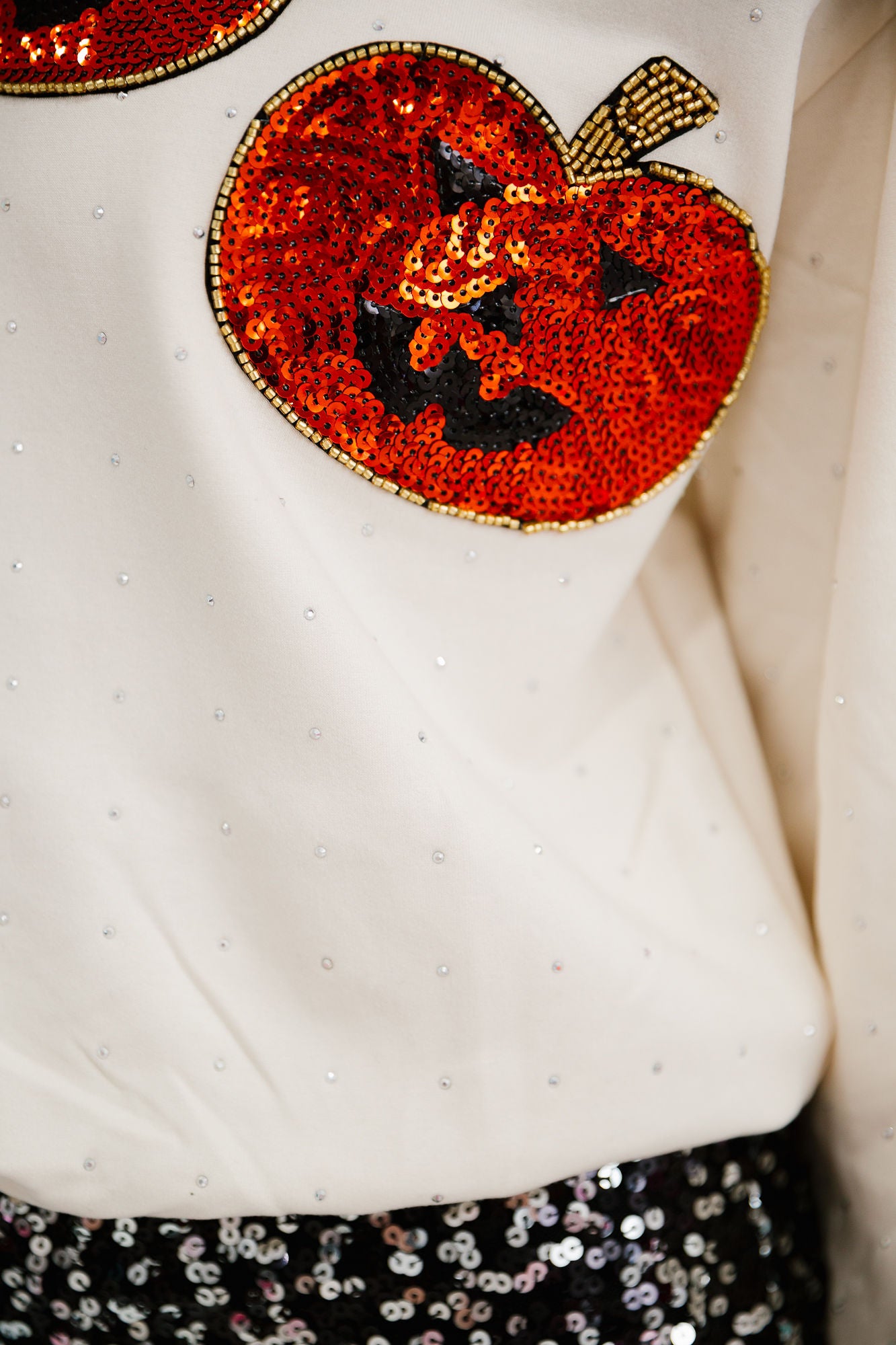 STAY SPOOKY BEJEWELED PULLOVER PULLOVER Judith March