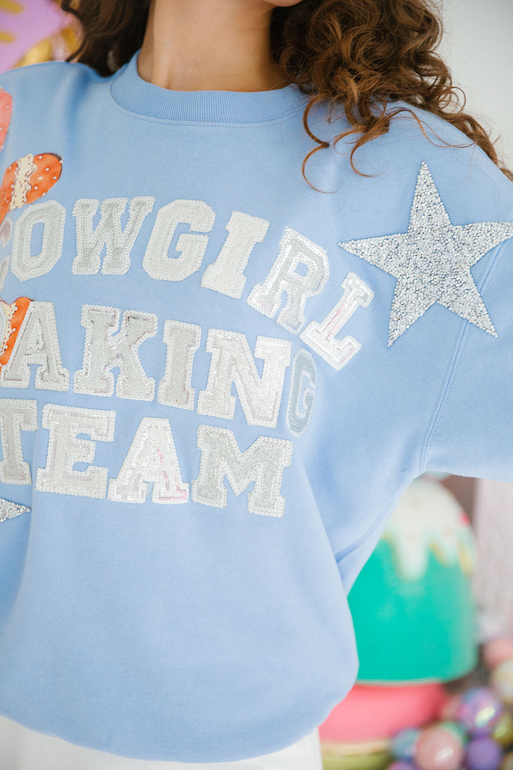 COWGIRL BAKING TEAM BLUE PULLOVER PULLOVER Judith March