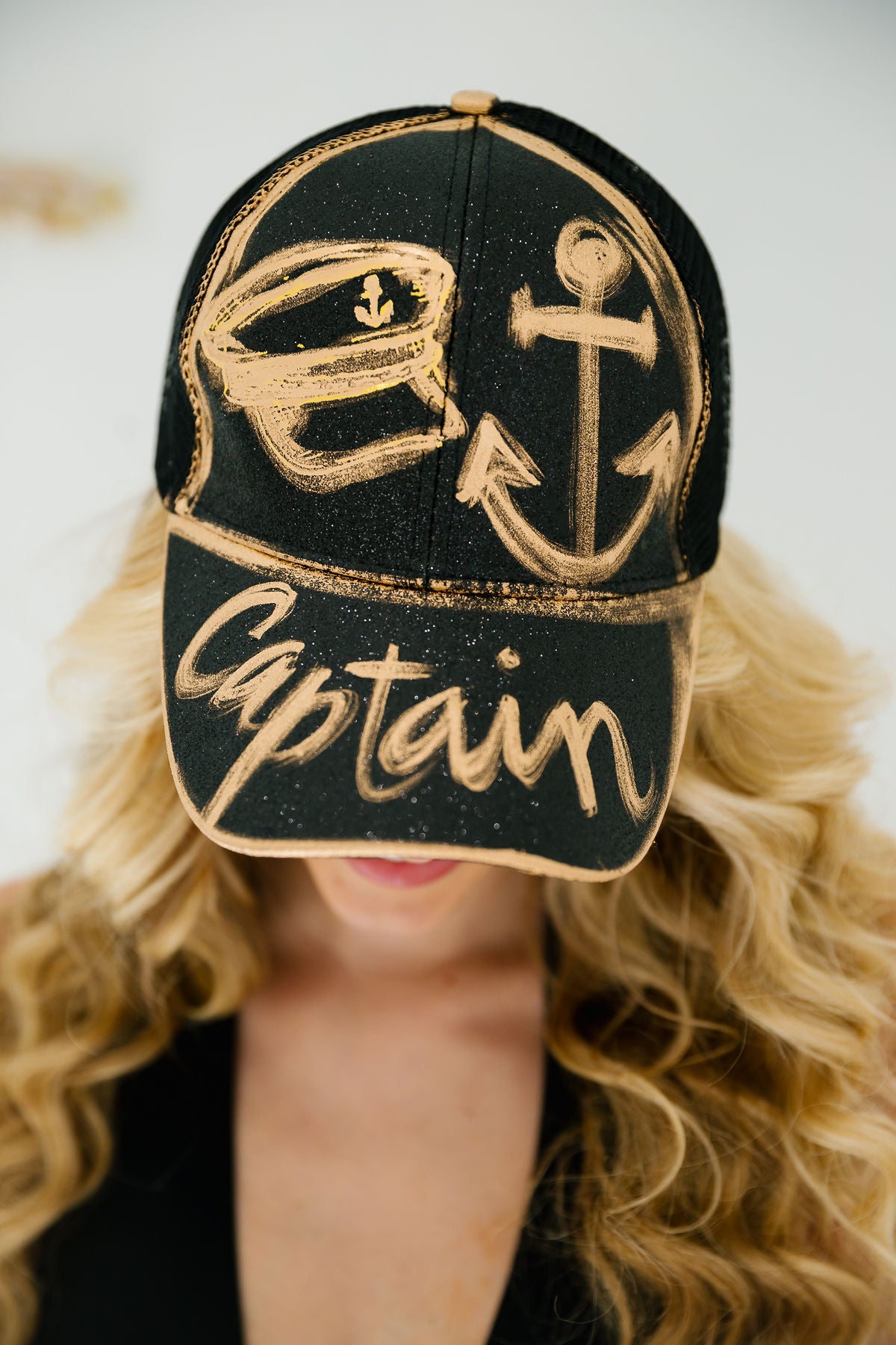 BOAT CAPTAIN GLITTER HAT TRUCKER HAT Judith March