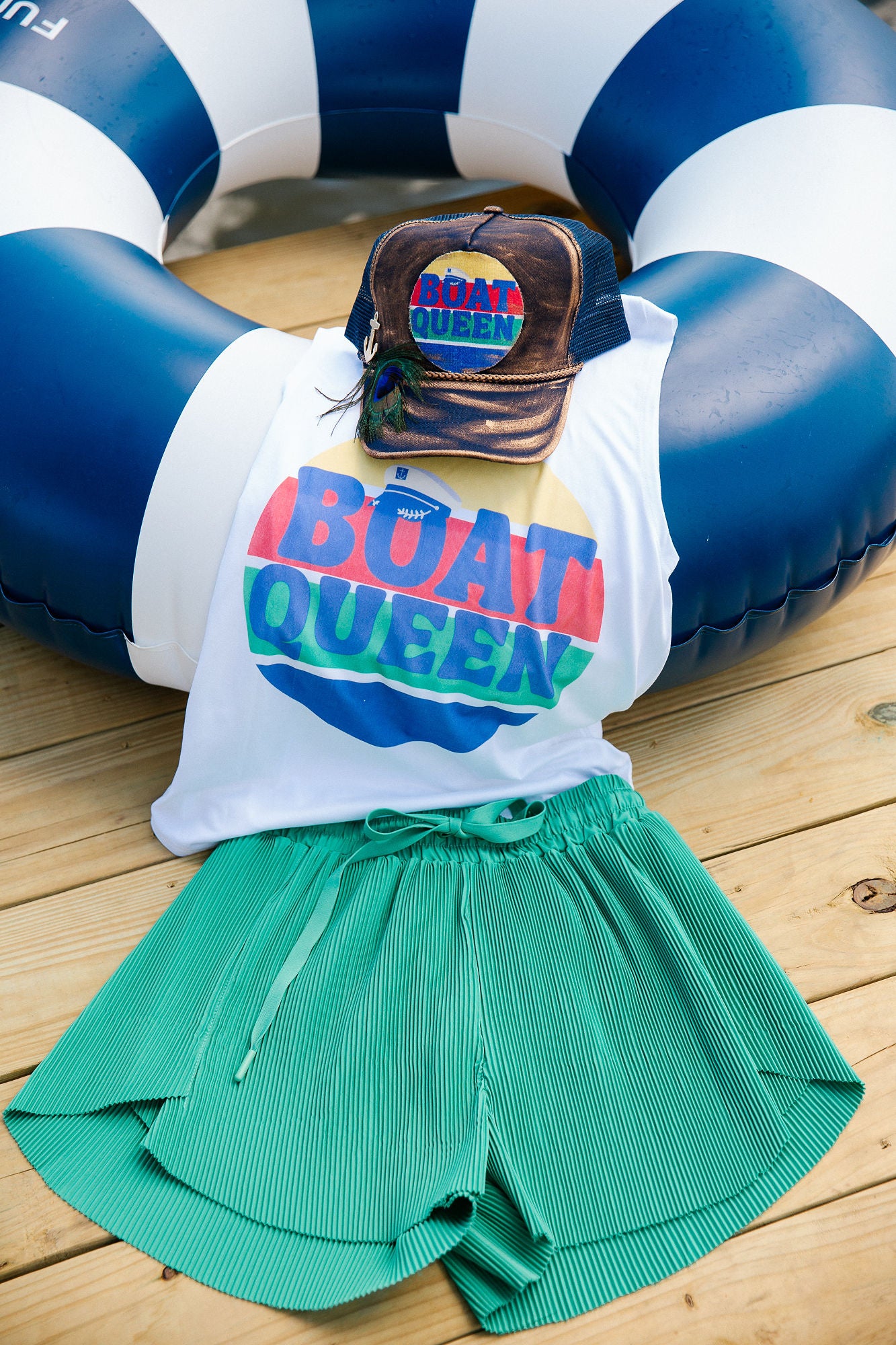 BOAT QUEEN TANK TANK Judith March