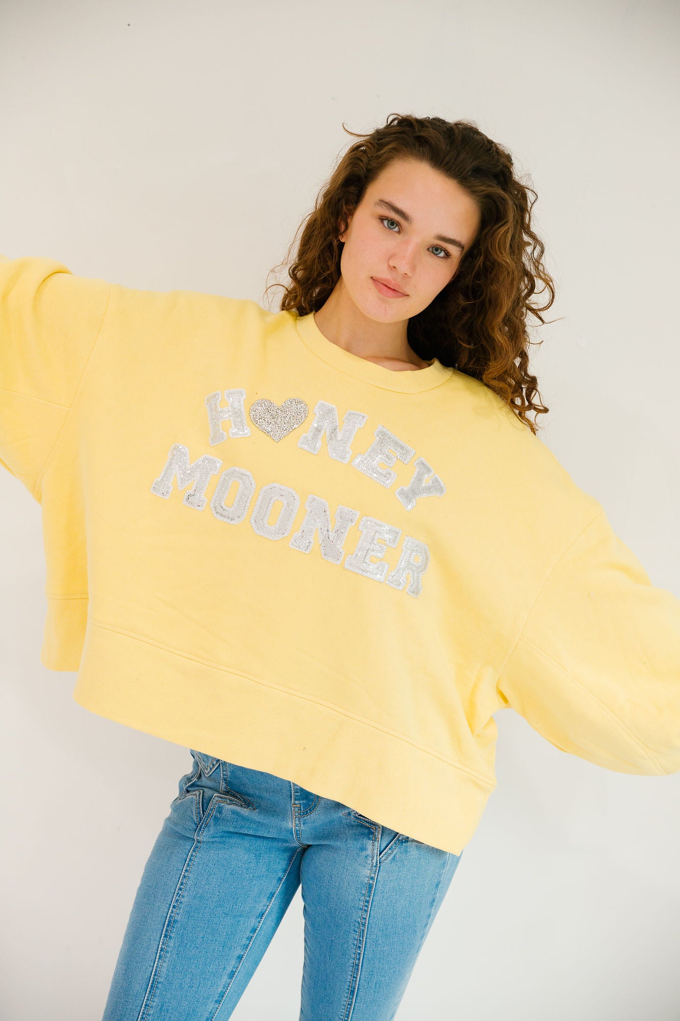 *HONEYMOONER YELLOW PULLOVER - XLARGE PULLOVER Judith March
