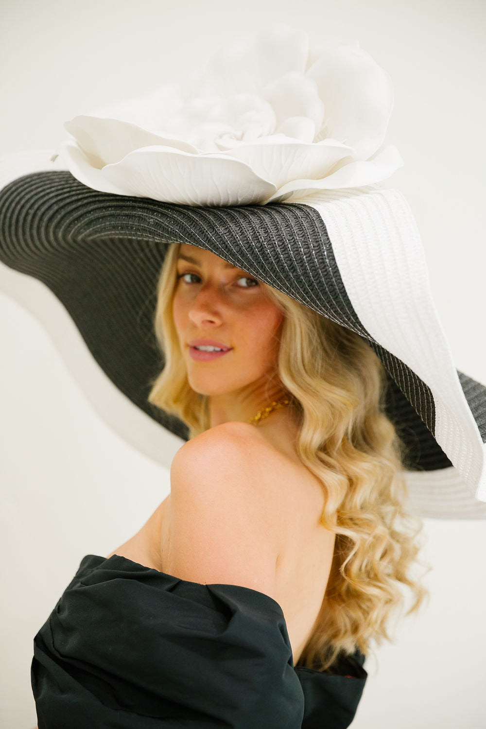 MAGNOLIA STAKES SUN HAT HAT Judith March