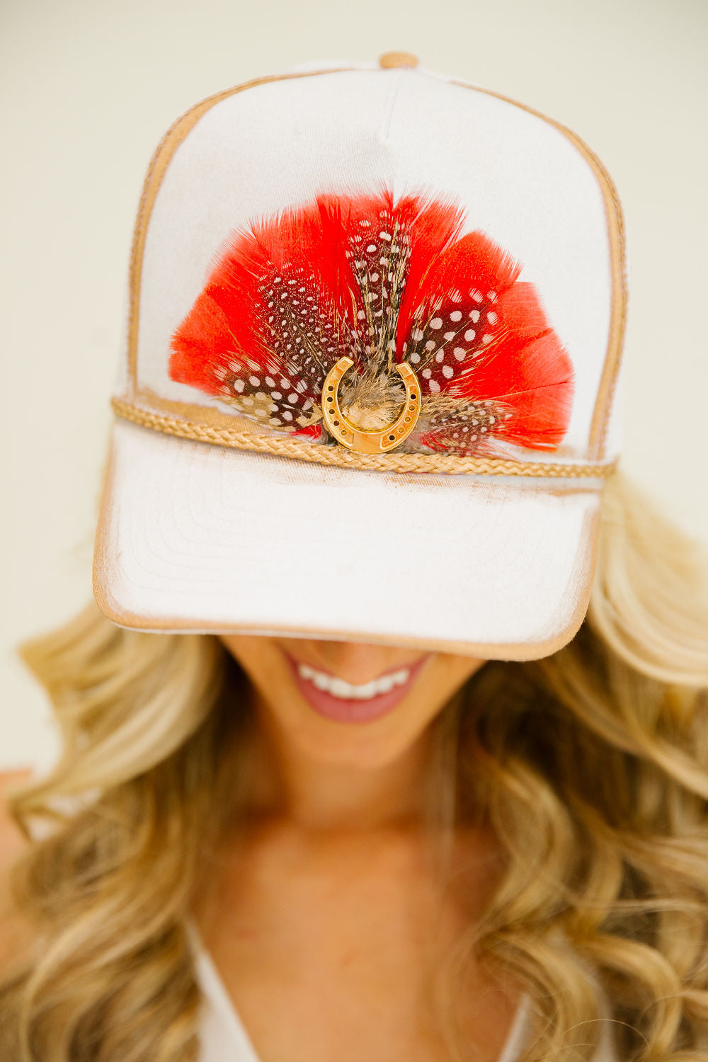 RACE DAY LUCK WHITE STRUCTURED HAT HAT Judith March