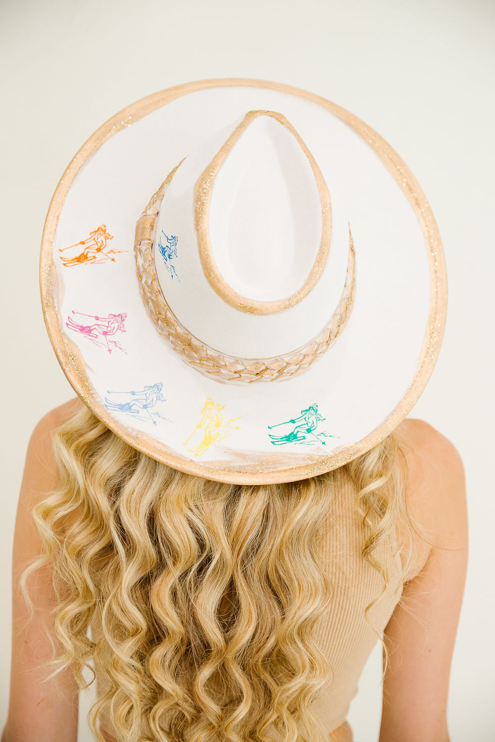 *SKI SEASON RANCHER HAT HAT Judith March