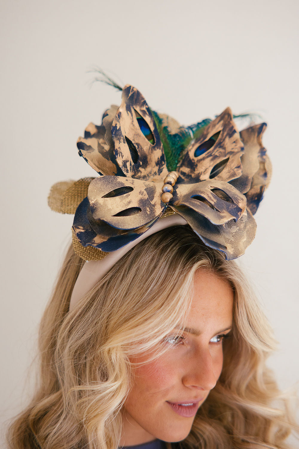 WINGS OF ELEGANCE FASCINATOR FASCINATOR Judith March
