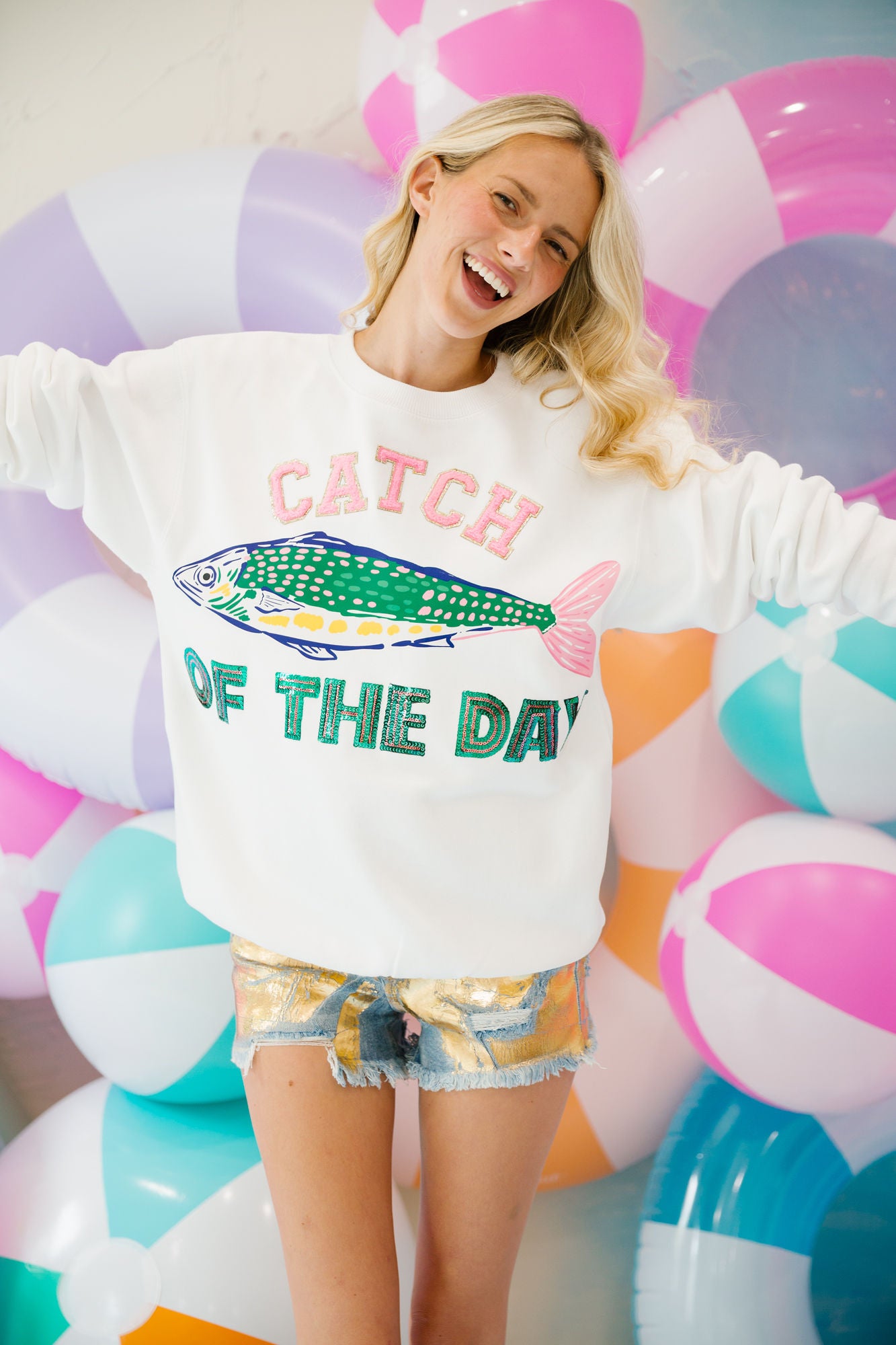 CATCH OF THE DAY WHITE PULLOVER SWEATER Judith March