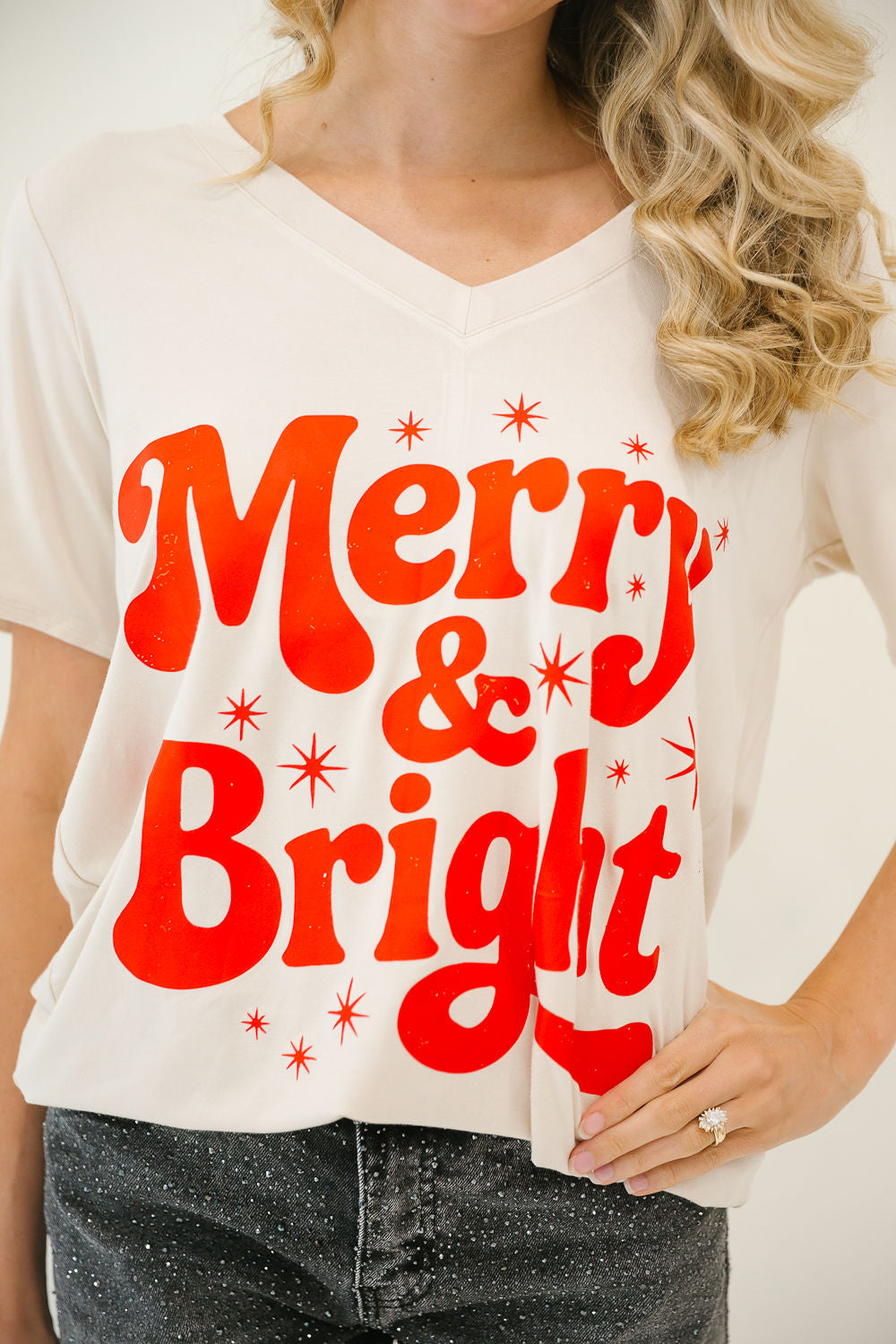 *BEIGE MERRY & BRIGHT TEE - LARGE TEE Judith March