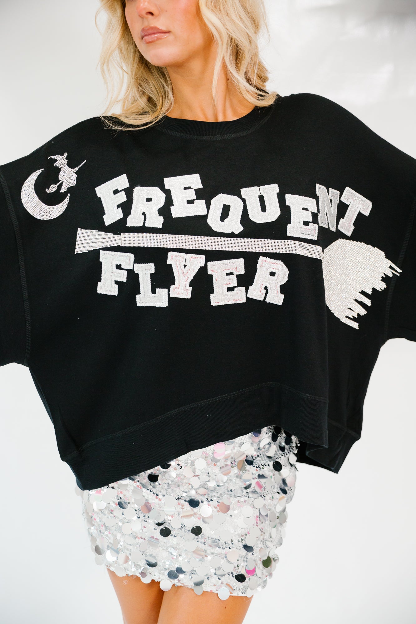 FREQUENT FLYER SILVER SPARKLE BLACK PULLOVER PULLOVER Judith March