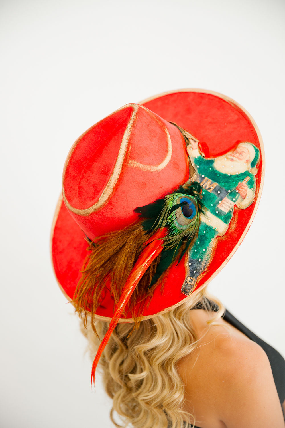 MAKING SPIRITS BRIGHT RED RANCHER HAT RANCHER HAT Judith March