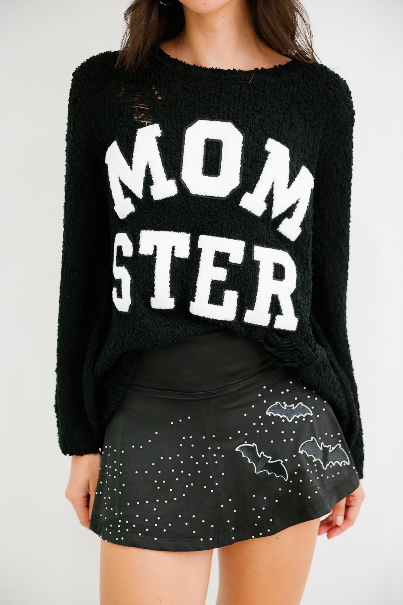 MOMSTER DISTRESSED SWEATER PULLOVER Judith March