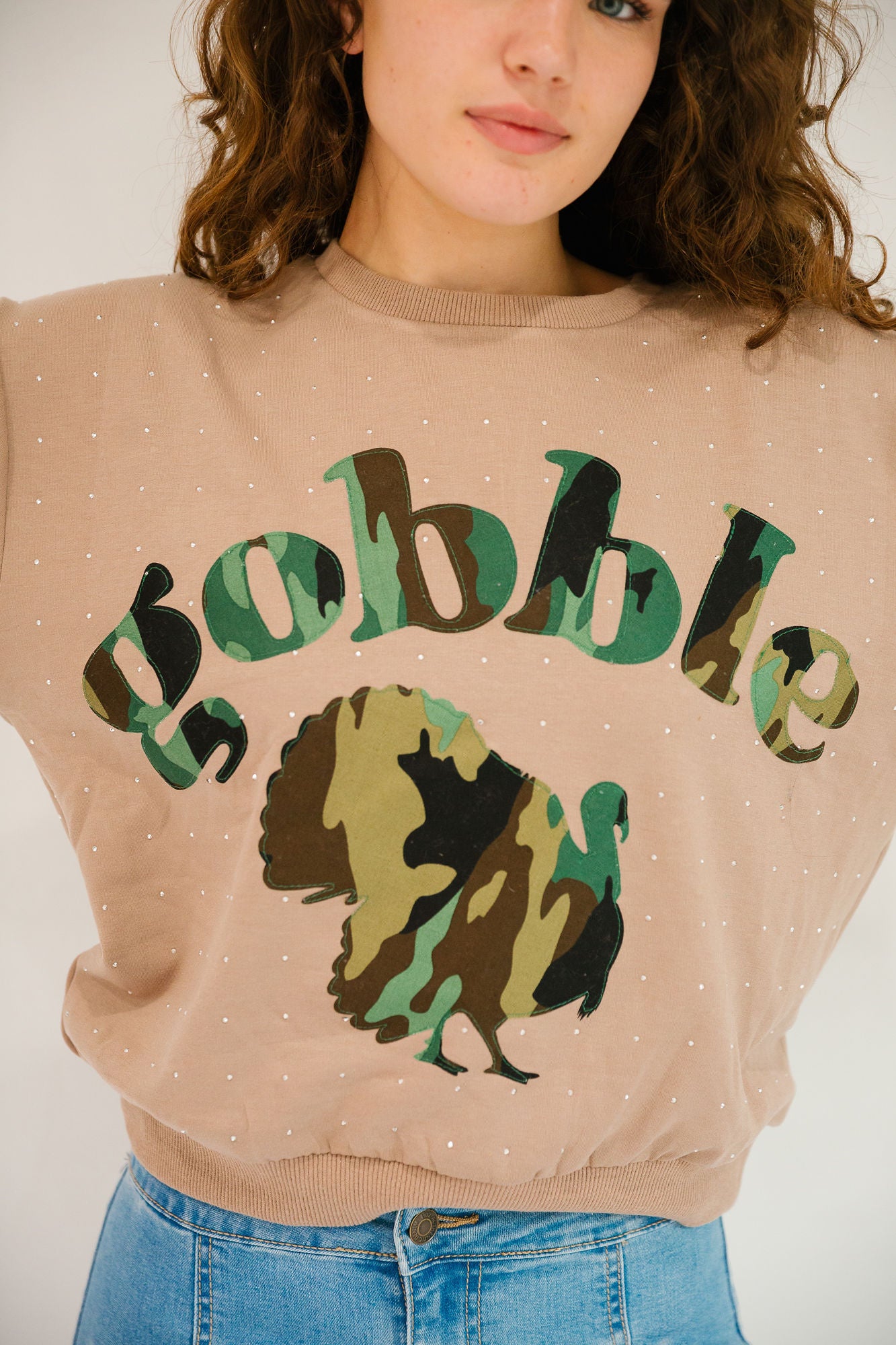 *GOBBLE BEJEWELED MOCHA PULLOVER - MEDIUM PULLOVER Judith March