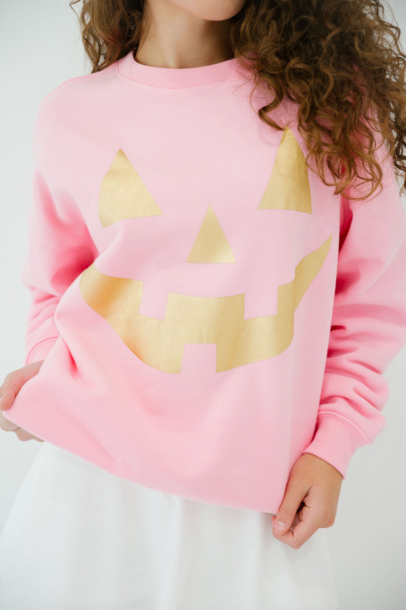 GOLDEN HALLOWEEN PINK PULLOVER PULLOVER Judith March