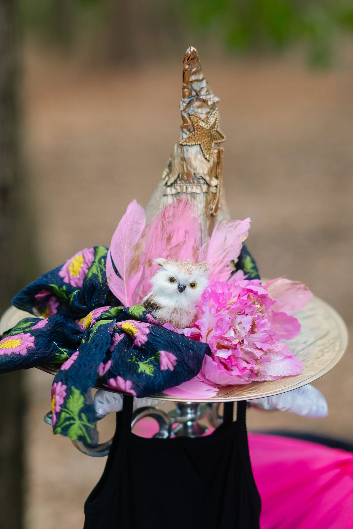 MINI KIDS FEATHERS & FLORALS WITCH HAT