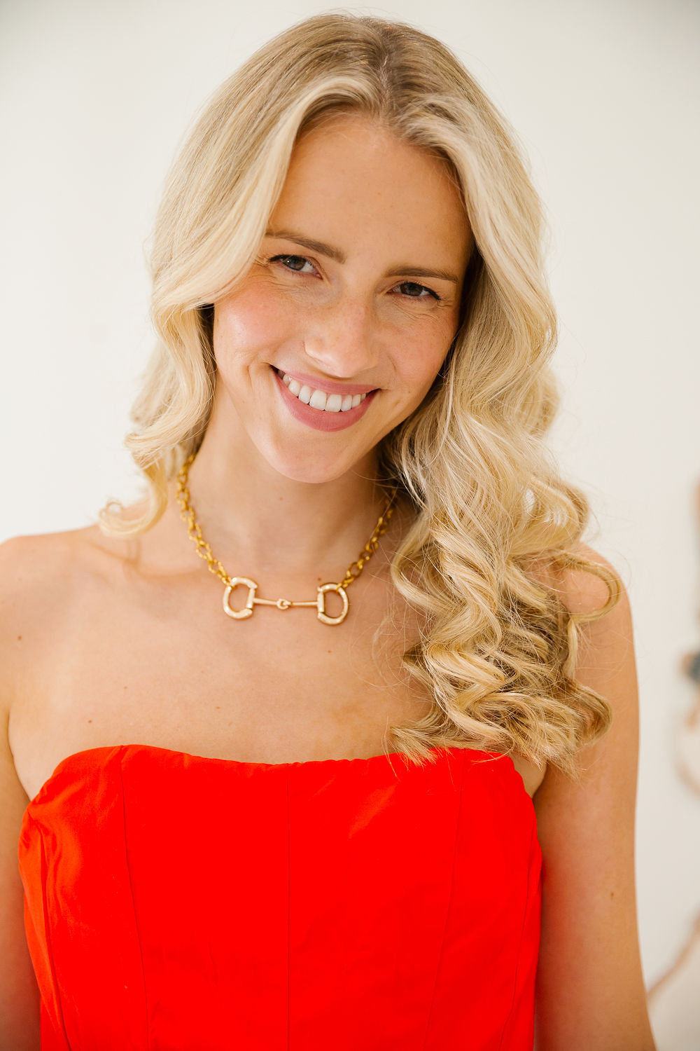 GOLDEN GALLOP STATEMENT NECKLACE