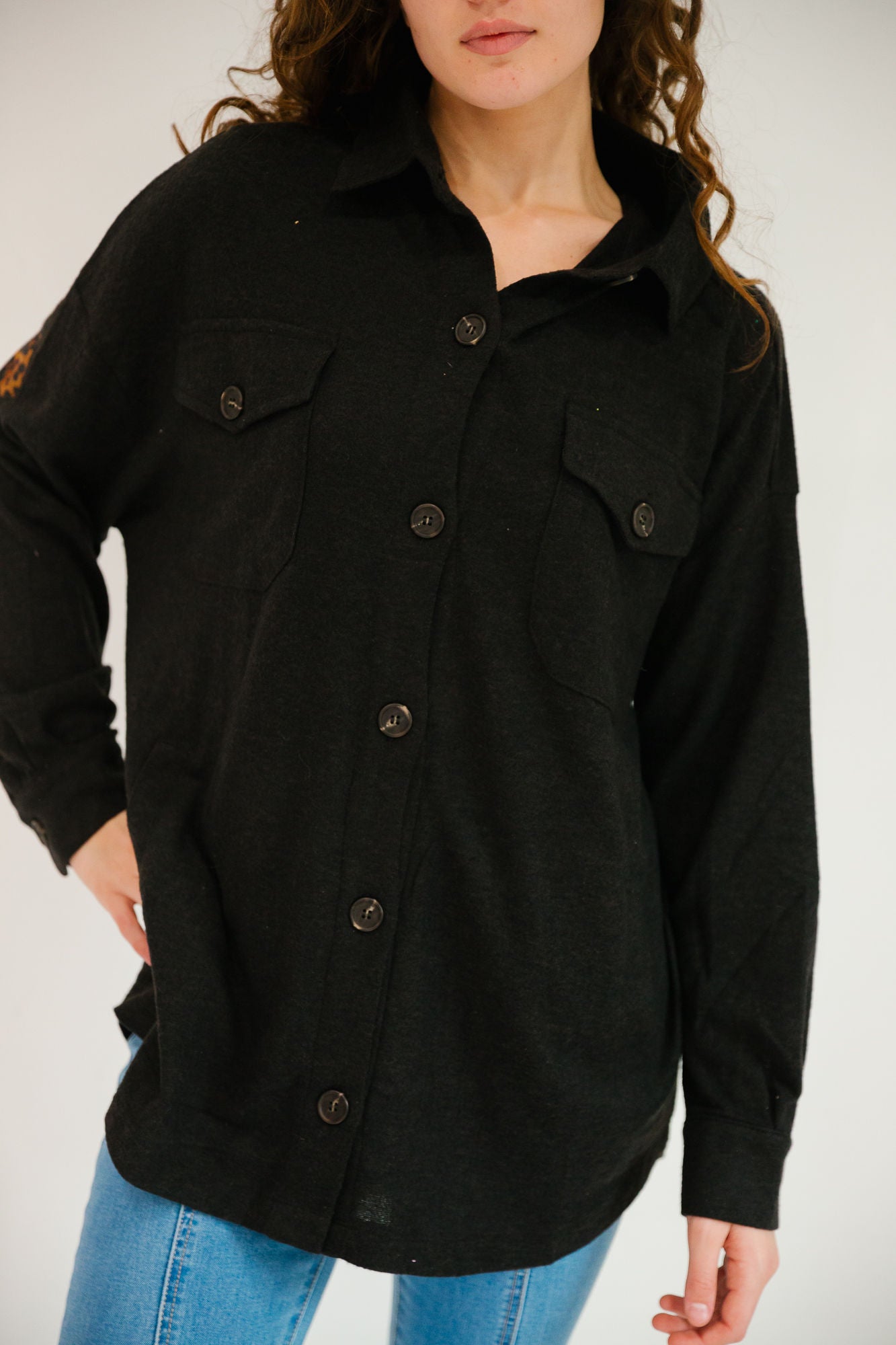 *THANKFUL BLACK SHACKET - SMALL PULLOVER Judith March