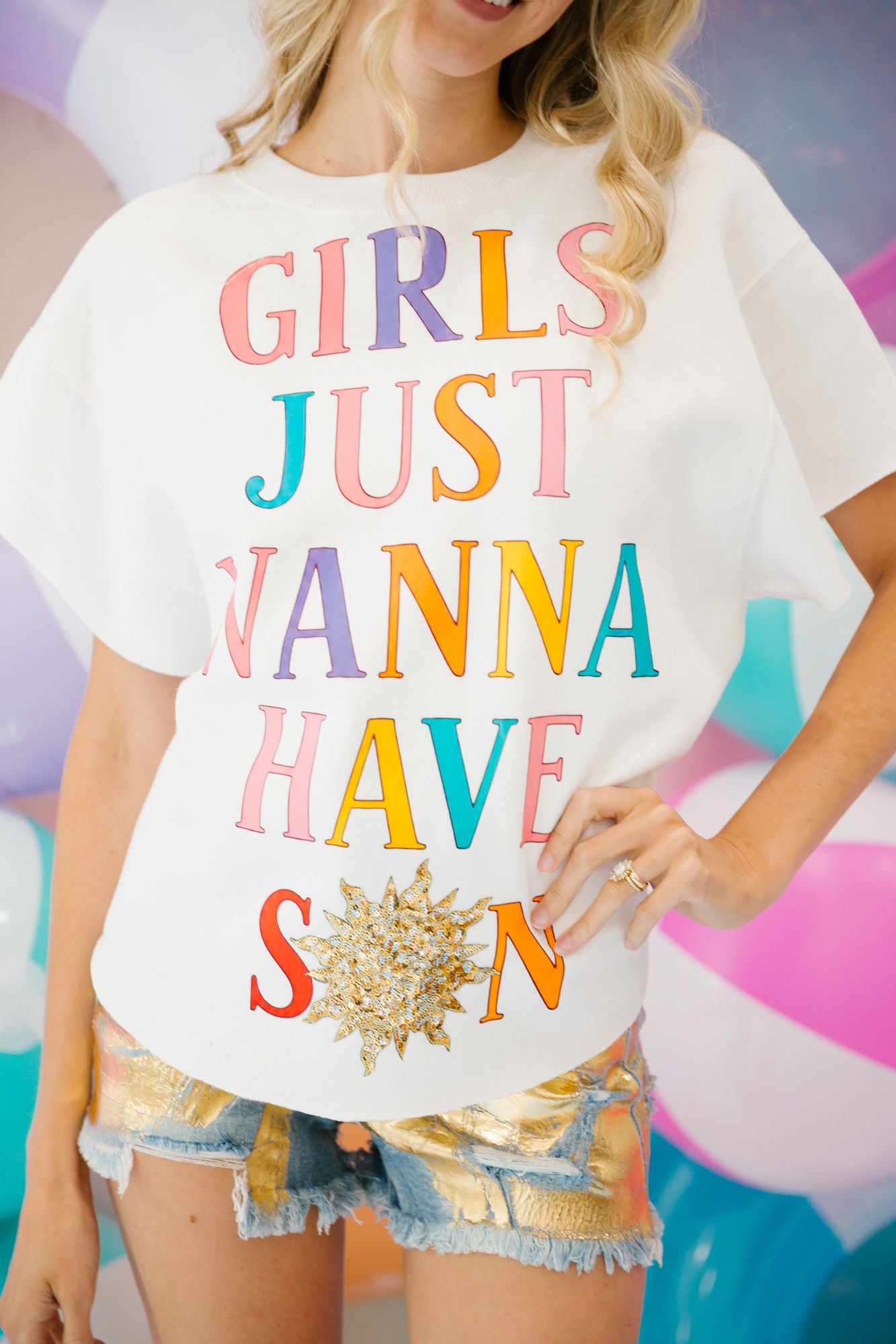 GIRLS JUST WANNA HAVE SUN WHITE PULLOVER