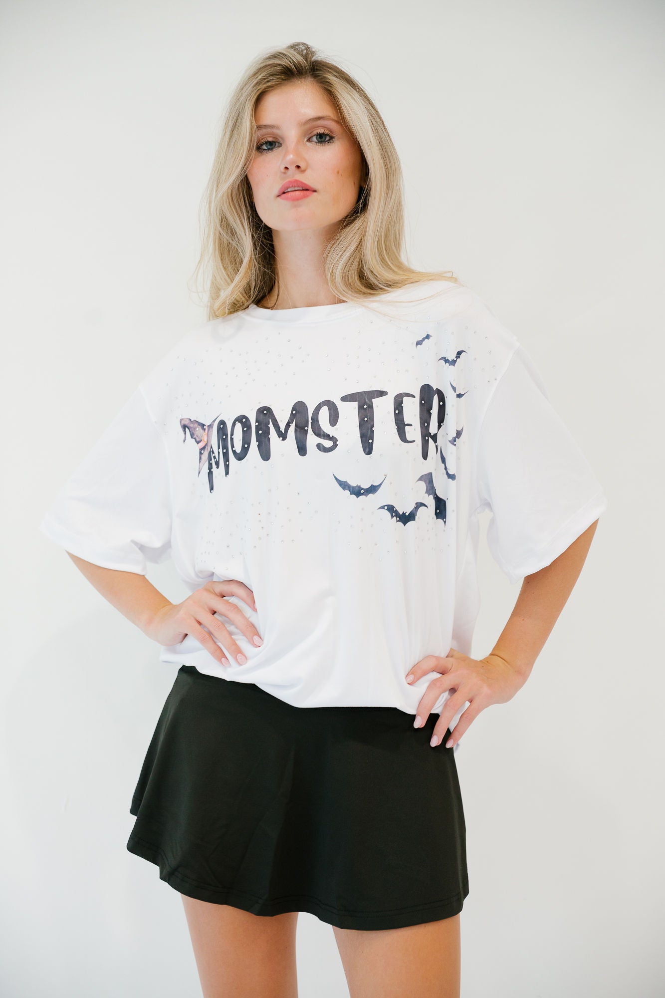 MOMSTER BAT TEE TEE Judith March