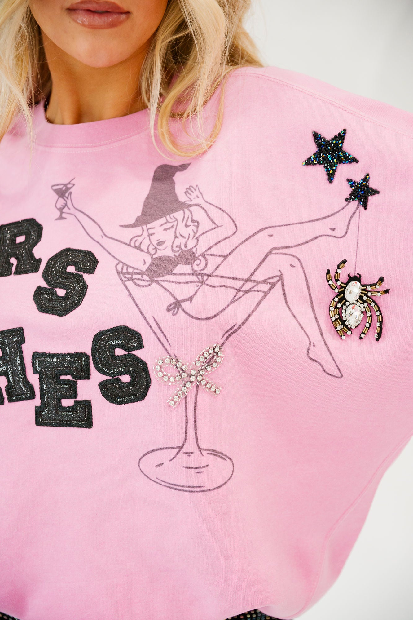 CHEERS WITCHES PINK PULLOVER PULLOVER Judith March
